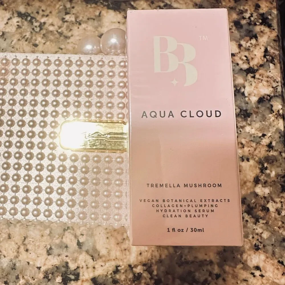 Bijou Bijou Aqua Cloud Serum NWT